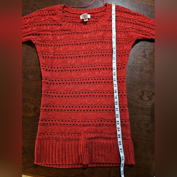 So Women's Scoop Neck Short Sleeve Sweater With Sparkles In Red Size XS - Picture 6 of 8